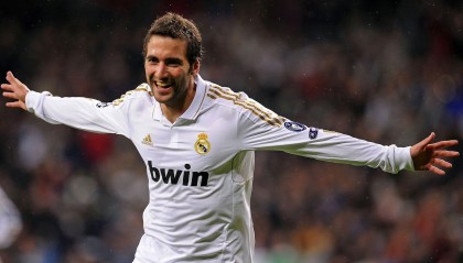 开云中国-火箭连续三场赢球，惠特摩尔再度砍下30+，火箭赫特